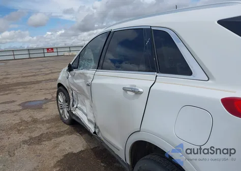 2017 Cadillac Xt5 Premium Luxury from USA, damaged, VIN 1GYKNCRS6HZ320960